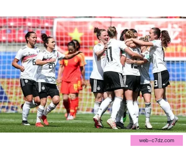 中国女足半场错失良机小组争头名艰难